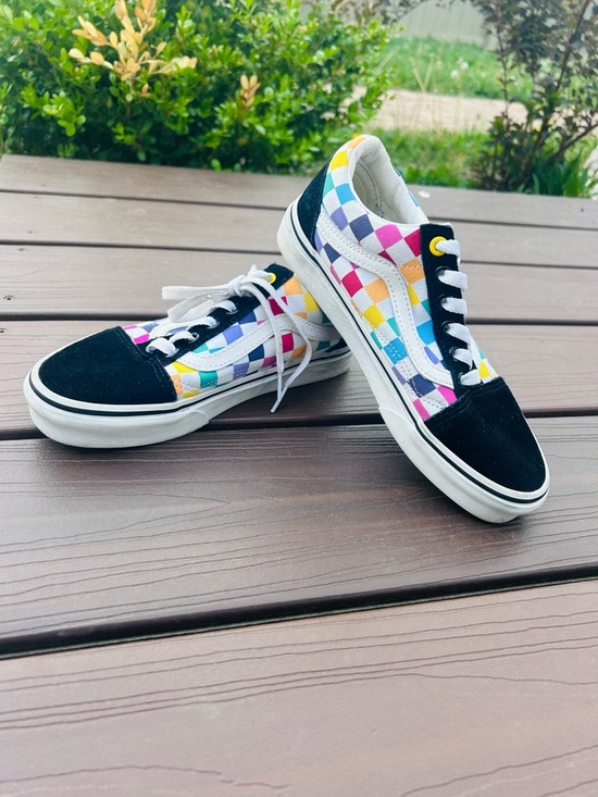 Vans Other - Vans Low-Top Checkerboard Sneakers in Black with Rainbow Check
